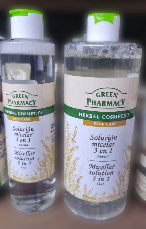 agua micelar green pharmacy- avena