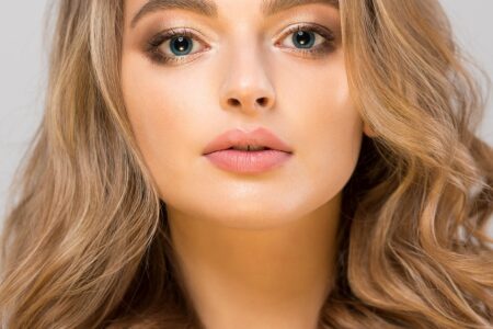 base de maquillaje liviana