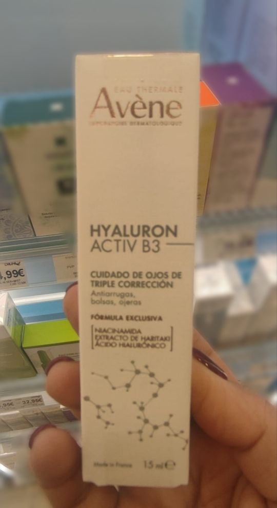 bolsas y ojeras avene hyaluron activ b3